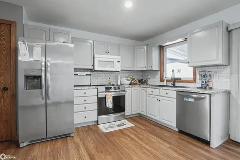 1704 Sioux Street Burlington IA 52601