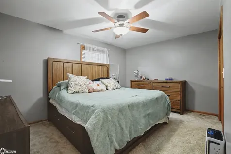 1704 Sioux Street Burlington IA 52601