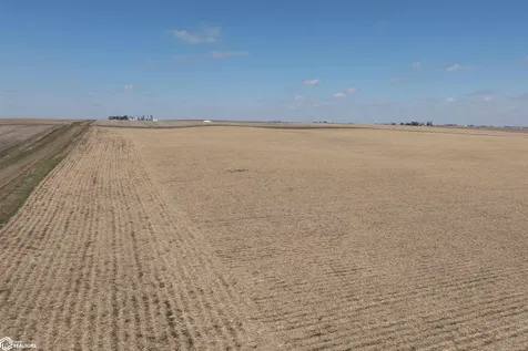1 12th Avenue Dysart IA 52224