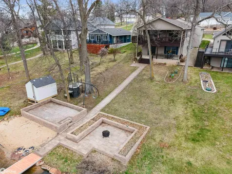 206 Horseshoe Drive Montezuma IA 50171