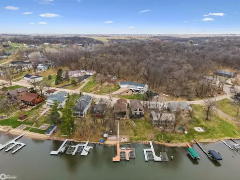 206 Horseshoe Drive Montezuma IA 50171