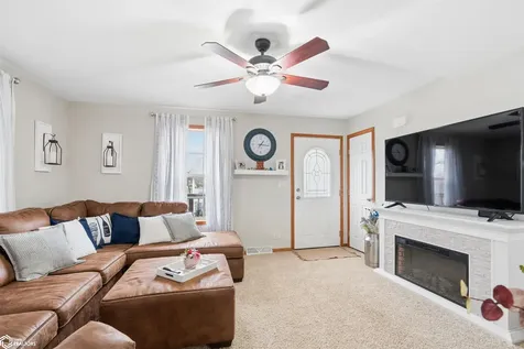 206 Horseshoe Drive Montezuma IA 50171