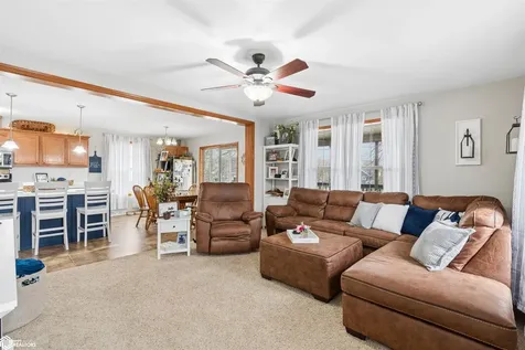 206 Horseshoe Drive Montezuma IA 50171