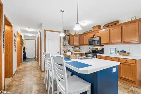 206 Horseshoe Drive Montezuma IA 50171