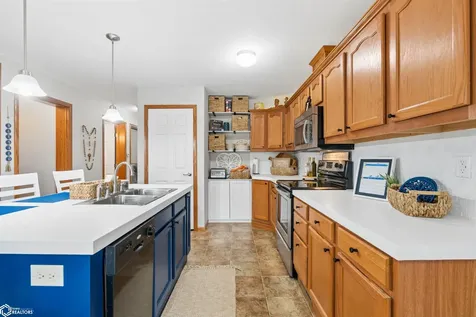 206 Horseshoe Drive Montezuma IA 50171