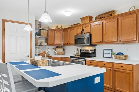 206 Horseshoe Drive Montezuma IA 50171
