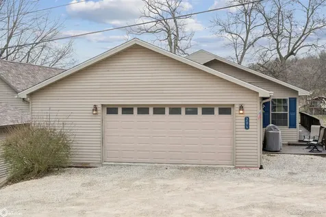 206 Horseshoe Drive Montezuma IA 50171