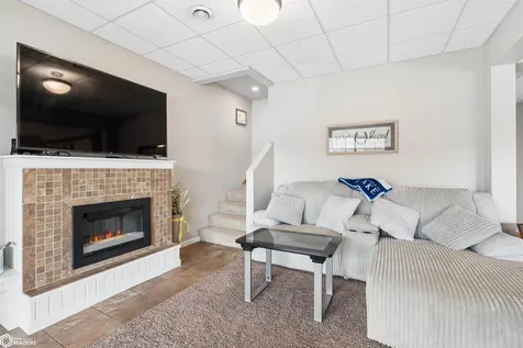 206 Horseshoe Drive Montezuma IA 50171