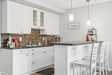 206 Horseshoe Drive Montezuma IA 50171