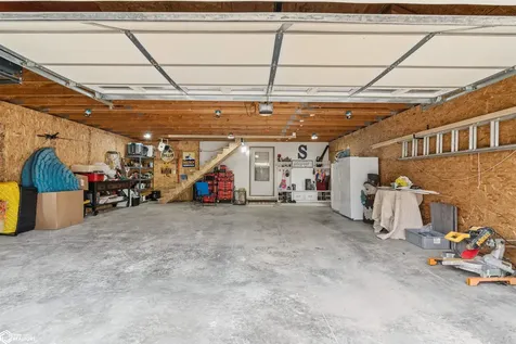 206 Horseshoe Drive Montezuma IA 50171