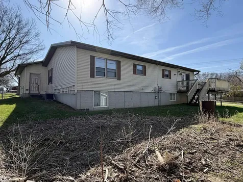 1215 E 8th Street S Newton IA 50208