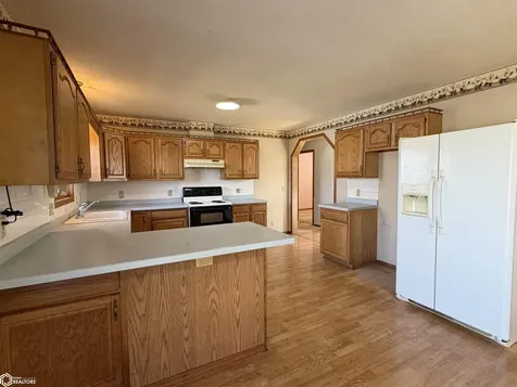 1215 E 8th Street S Newton IA 50208