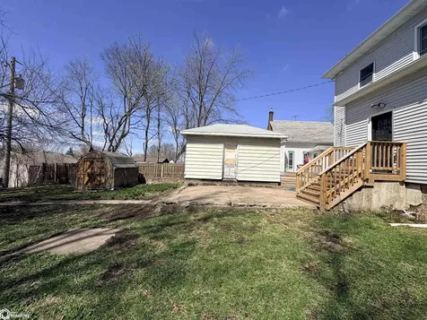 315 N 3rd Street Oskaloosa IA 52577