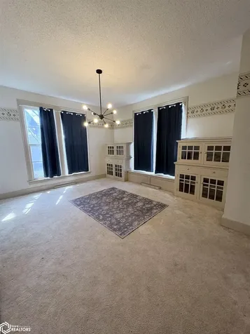 315 N 3rd Street Oskaloosa IA 52577