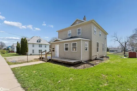 1604 5th Avenue Grinnell IA 50112