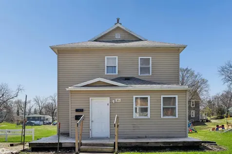 1604 5th Avenue Grinnell IA 50112