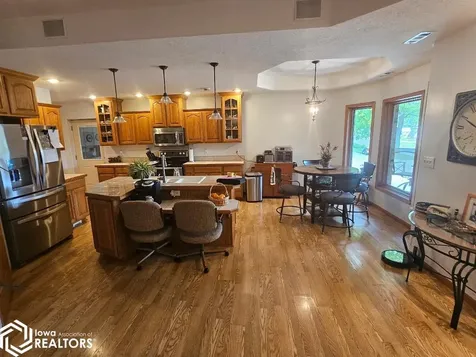 1326 Lakeshore Drive Brooklyn IA 52211