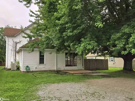 1911 Orchard Street Burlington IA 52601