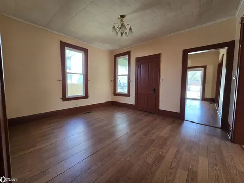 1911 Orchard Street Burlington IA 52601