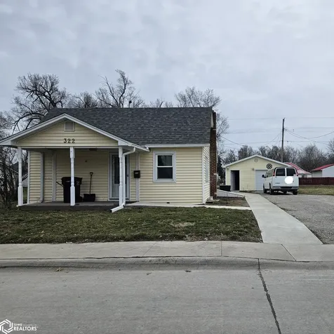322 S Davis Street Ottumwa IA 52501