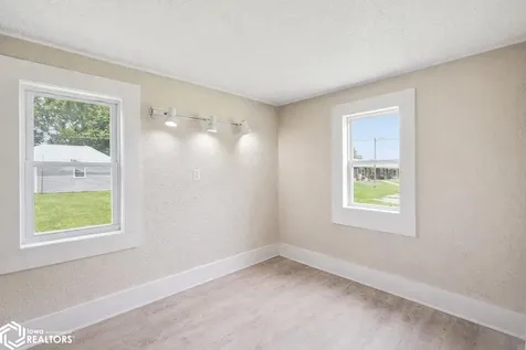 407 E Clark Street Montezuma IA 50171