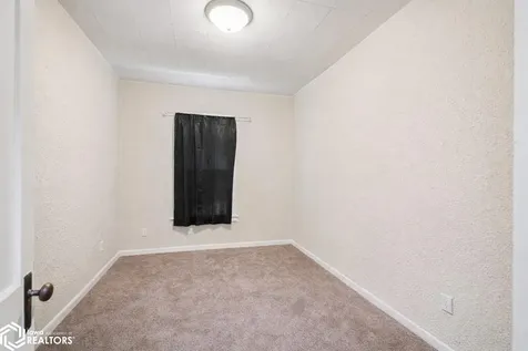 407 E Clark Street Montezuma IA 50171