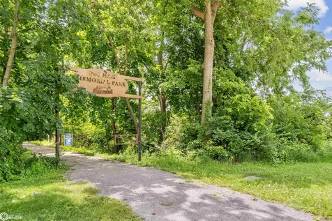407 E Clark Street Montezuma IA 50171
