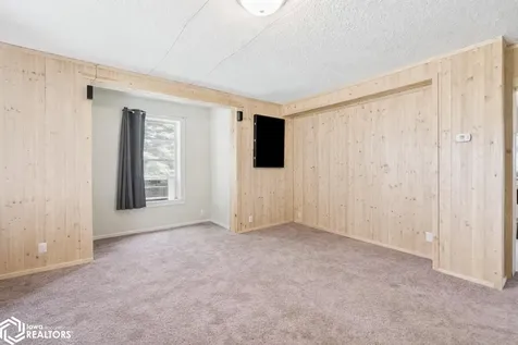 407 E Clark Street Montezuma IA 50171