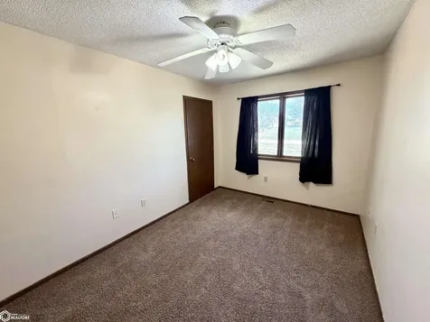 2007 Spring Street Grinnell IA 50112