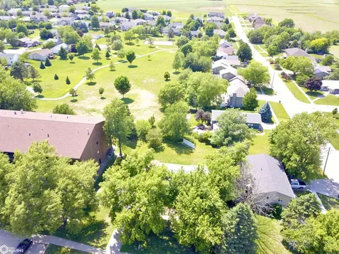 2007 Spring Street Grinnell IA 50112