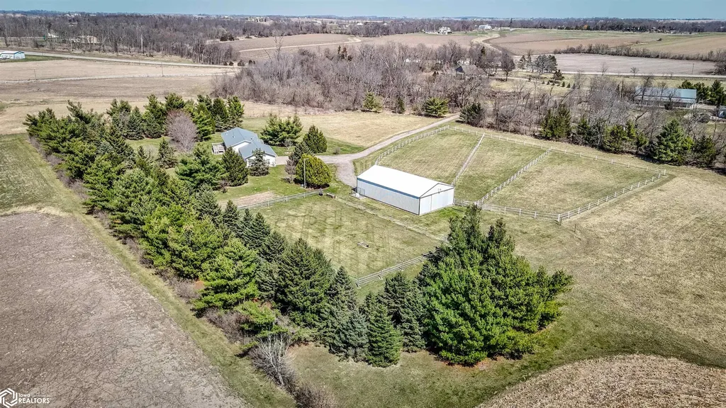 3522 Lori Sue Lane Toddville IA 52341