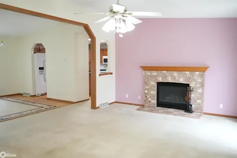 3522 Lori Sue Lane Toddville IA 52341