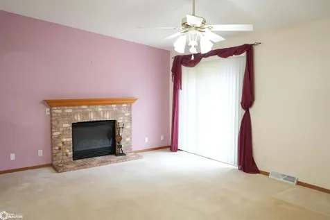 3522 Lori Sue Lane Toddville IA 52341
