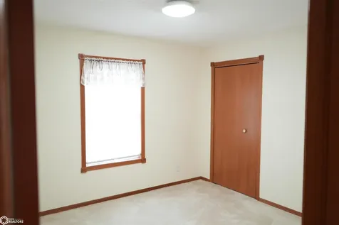 3522 Lori Sue Lane Toddville IA 52341