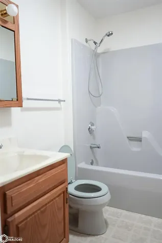 3522 Lori Sue Lane Toddville IA 52341