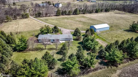 3522 Lori Sue Lane Toddville IA 52341