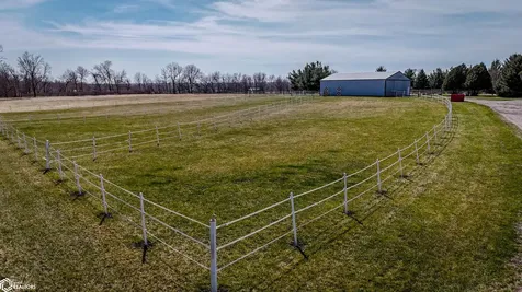 3522 Lori Sue Lane Toddville IA 52341