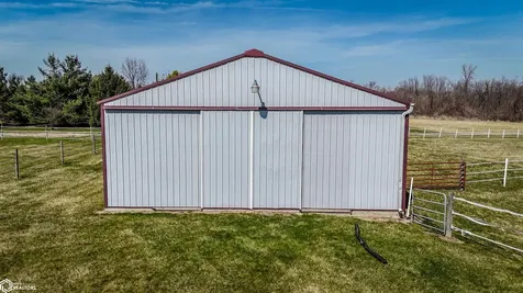 3522 Lori Sue Lane Toddville IA 52341