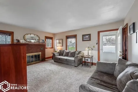256 S Moore Street Ottumwa IA 52501