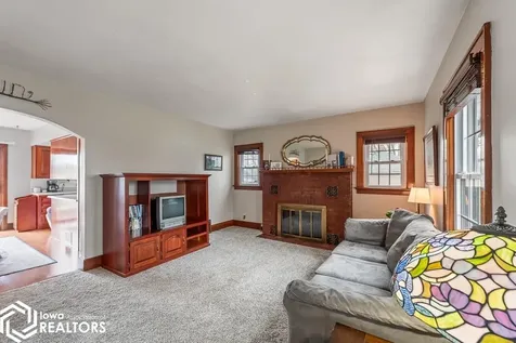 256 S Moore Street Ottumwa IA 52501