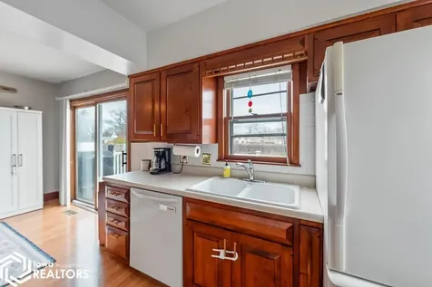 256 S Moore Street Ottumwa IA 52501