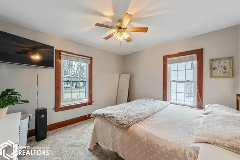 256 S Moore Street Ottumwa IA 52501