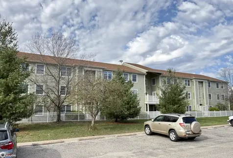 1100 University Manor Drive Fairfield IA 52556