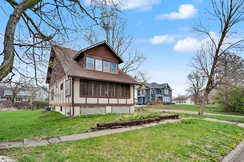 203 2nd Street SE State Center IA 50247