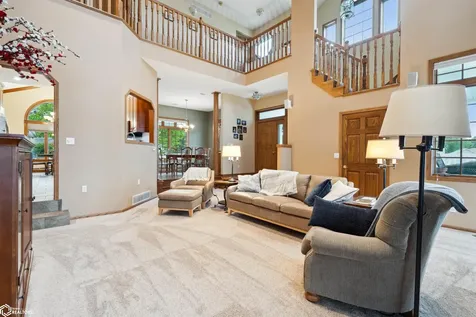 2310 Knollway Drive Marshalltown IA 50158