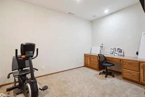 2310 Knollway Drive Marshalltown IA 50158