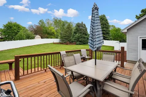 2310 Knollway Drive Marshalltown IA 50158
