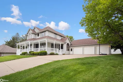 2310 Knollway Drive Marshalltown IA 50158