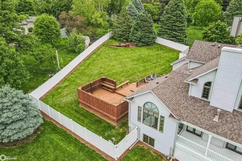 2310 Knollway Drive Marshalltown IA 50158