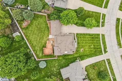 2310 Knollway Drive Marshalltown IA 50158